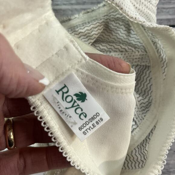 Royce Women's Cream and Gray Lace Bra - Picture 7 of 7